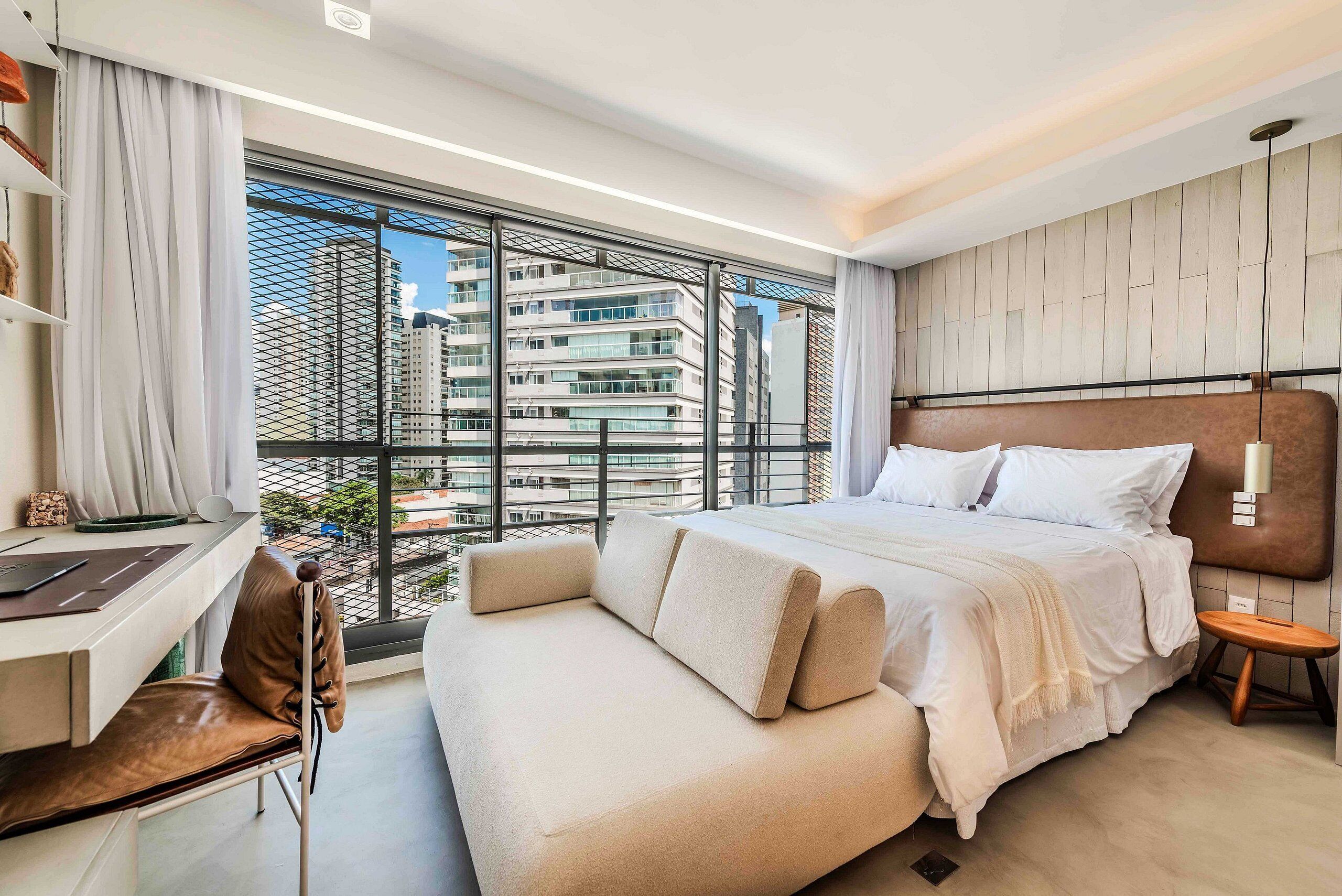 Apartment | Blackout drapes, iron/ironing board, free WiFi