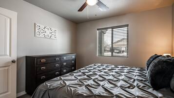 Tabla de planchar con plancha y wifi