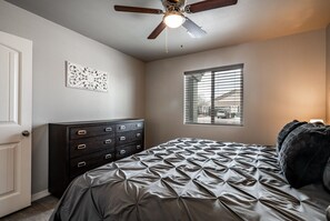 Tabla de planchar con plancha y wifi