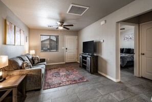 Een strijkplank/strijkijzer, wifi