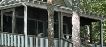 Private Waterfront Getaway