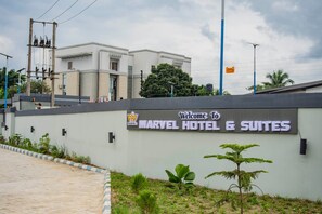 Property grounds - MARVEL HOTEL & SUITES LIMITED (Port Harcourt)