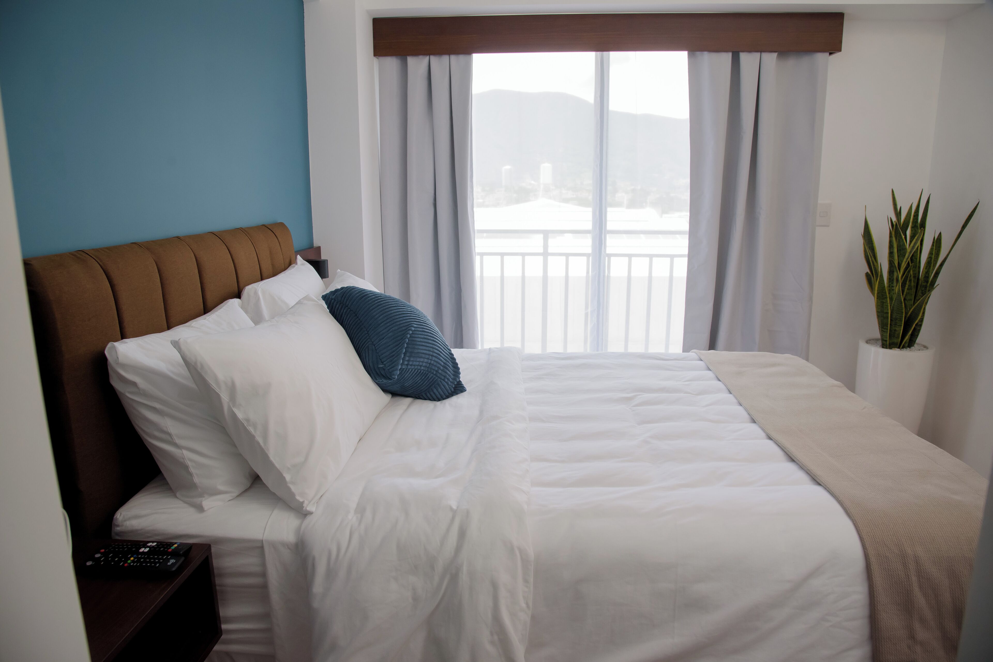 2 chambres, fer et planche à repasser, Wi-Fi gratuit, draps fournis