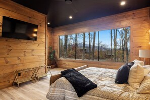 2 bedrooms, WiFi, bed sheets - NEW!-Indoor Pool! Game Room~Kids Welcome! (Gatlinburg)