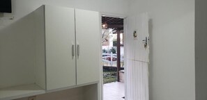 Habitació familiar, vistes al pati | Interior