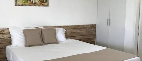 Comfort Room | Free WiFi, wheelchair access