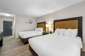 4 dormitorios, tabla de planchar con plancha, wifi gratis y ropa de cama