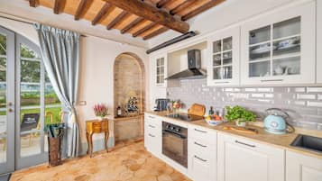 Refrigerador, horno, parrilla de estufa y lavavajillas