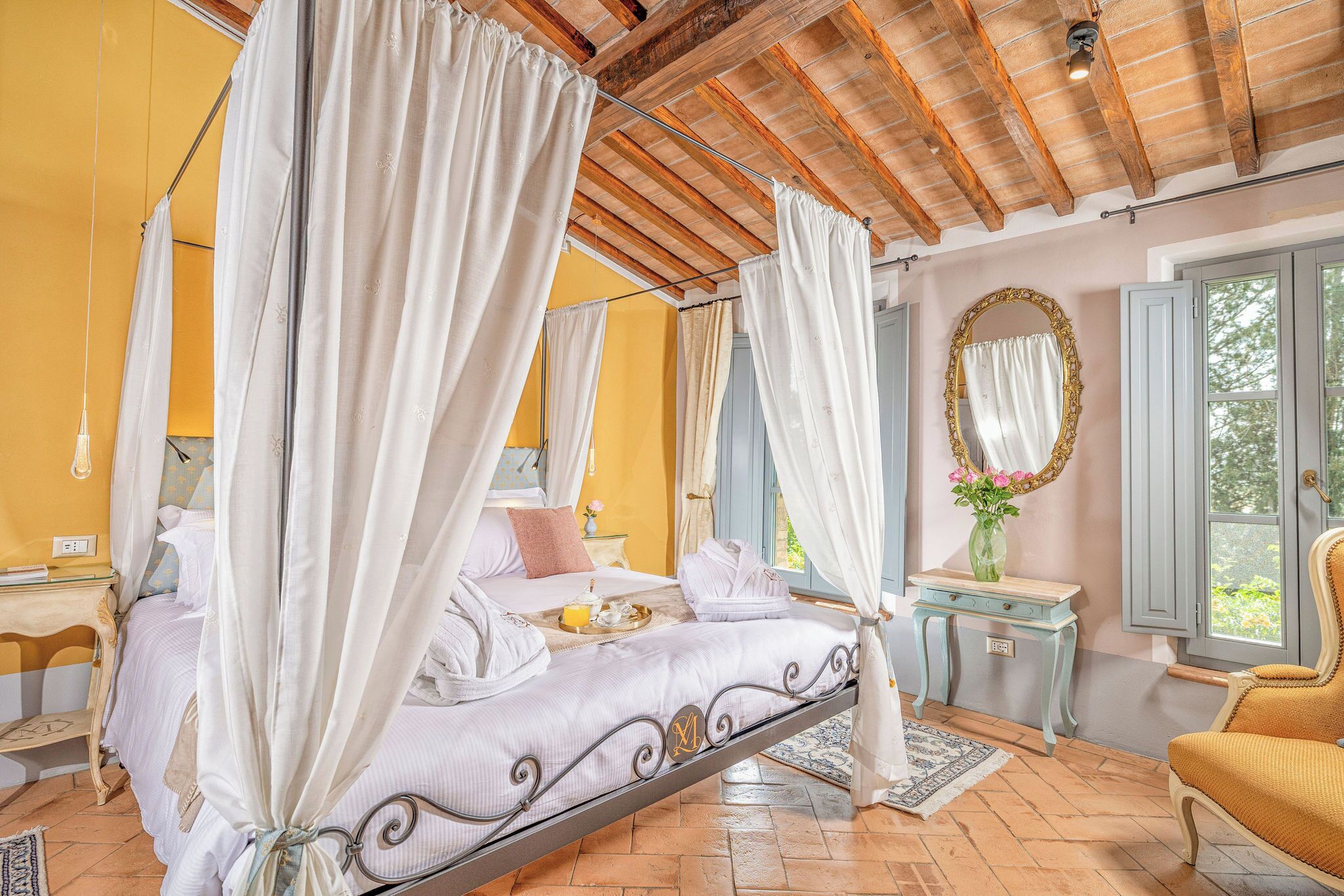 1 camera, Wi-Fi gratuito, lenzuola