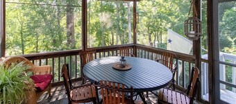 The Barn House - Spacious 4-bedroom, 3-bath house in the heart of Wayne Village.