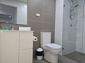 Hair dryer - Mascot 2 bed 213 Close to station easy to anywhere (Mascot)