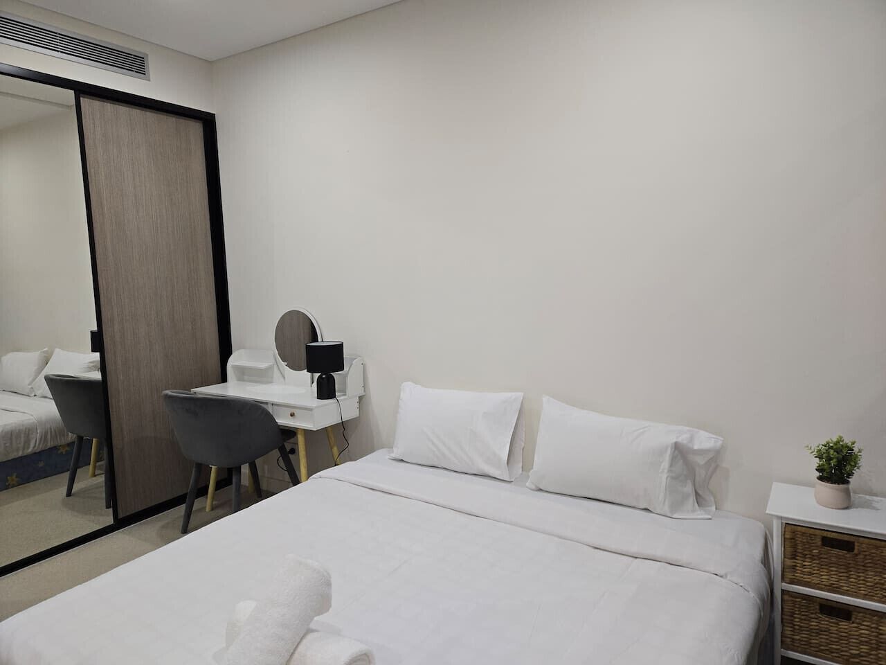 Fer et planche à repasser, Wi-Fi, draps fournis