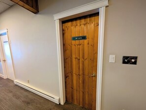 Interior - Kimberley Getaway: Ski-In/Out, Golf, Downtown (Kimberley)