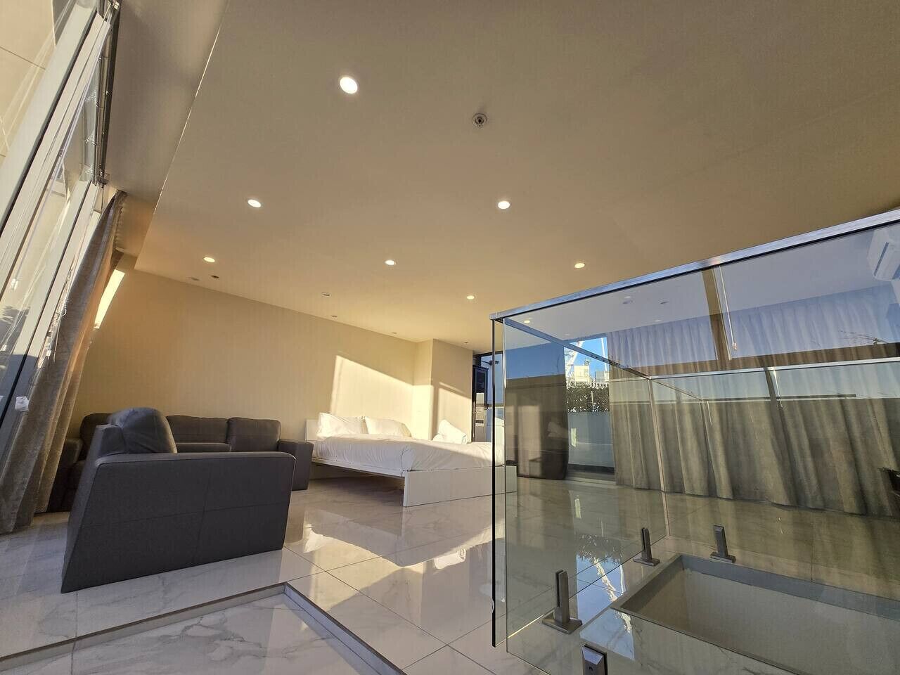 Fer et planche à repasser, draps fournis