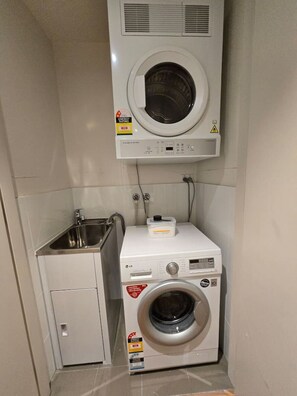 Interior - Burwood 2BR 072 APT close Olympic park&CBD (Burwood)