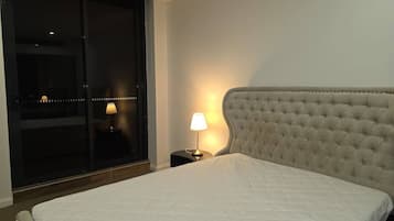 Fer et planche Ă repasser