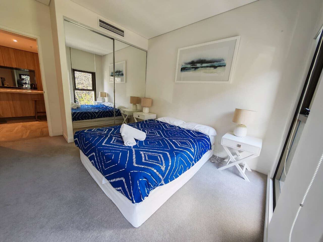 Iron/ironing board, WiFi, bed sheets