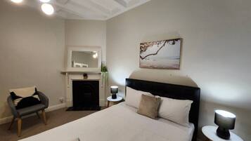 Iron/ironing board, WiFi