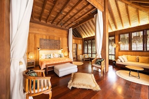 5 bedrooms, in-room safe, iron/ironing board, free WiFi