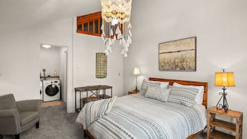 2 slaapkamers, een strijkplank/strijkijzer, gratis wifi, beddengoed