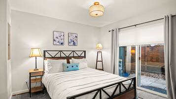 2 bedrooms, iron/ironing board, free WiFi, bed sheets