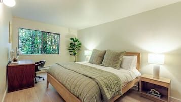 4 soveværelser, skrivebord, strygejern/strygebræt, weekendseng