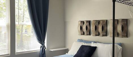 Fer et planche à repasser, Wi-Fi, draps fournis