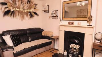 Télévision, cheminée