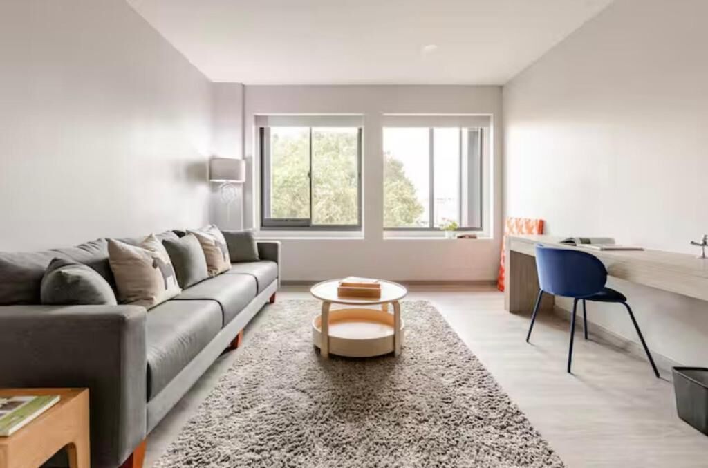 Deluxe Studio Suite, Canal View | Living area | Toys