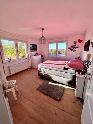 1 bedroom, WiFi, bed sheets - Vacation apartment Stabenhof insider tip on the Moselle (Brodenbach)