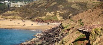 Manorbier Castle Inn - The Rum Shack (studio)
