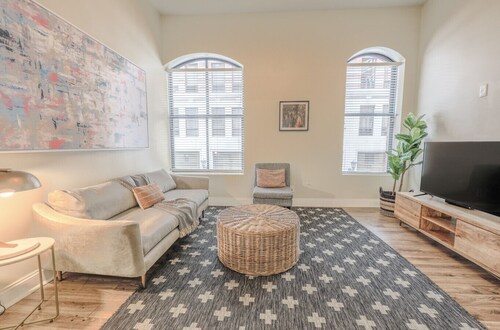 Milk153-2C-2/2 · Airy 2BR | Fidi Boston | Walk anywhere!
