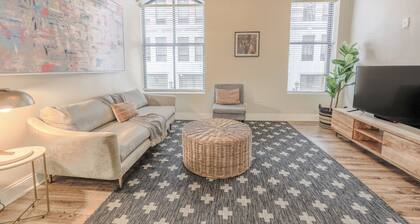 Milk153-2C-2/2 · Airy 2BR | Fidi Boston | Walk anywhere!