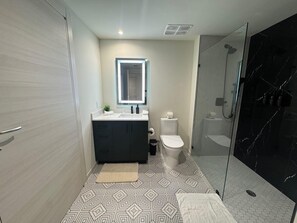 Apartament, vistes a la ciutat | Bany