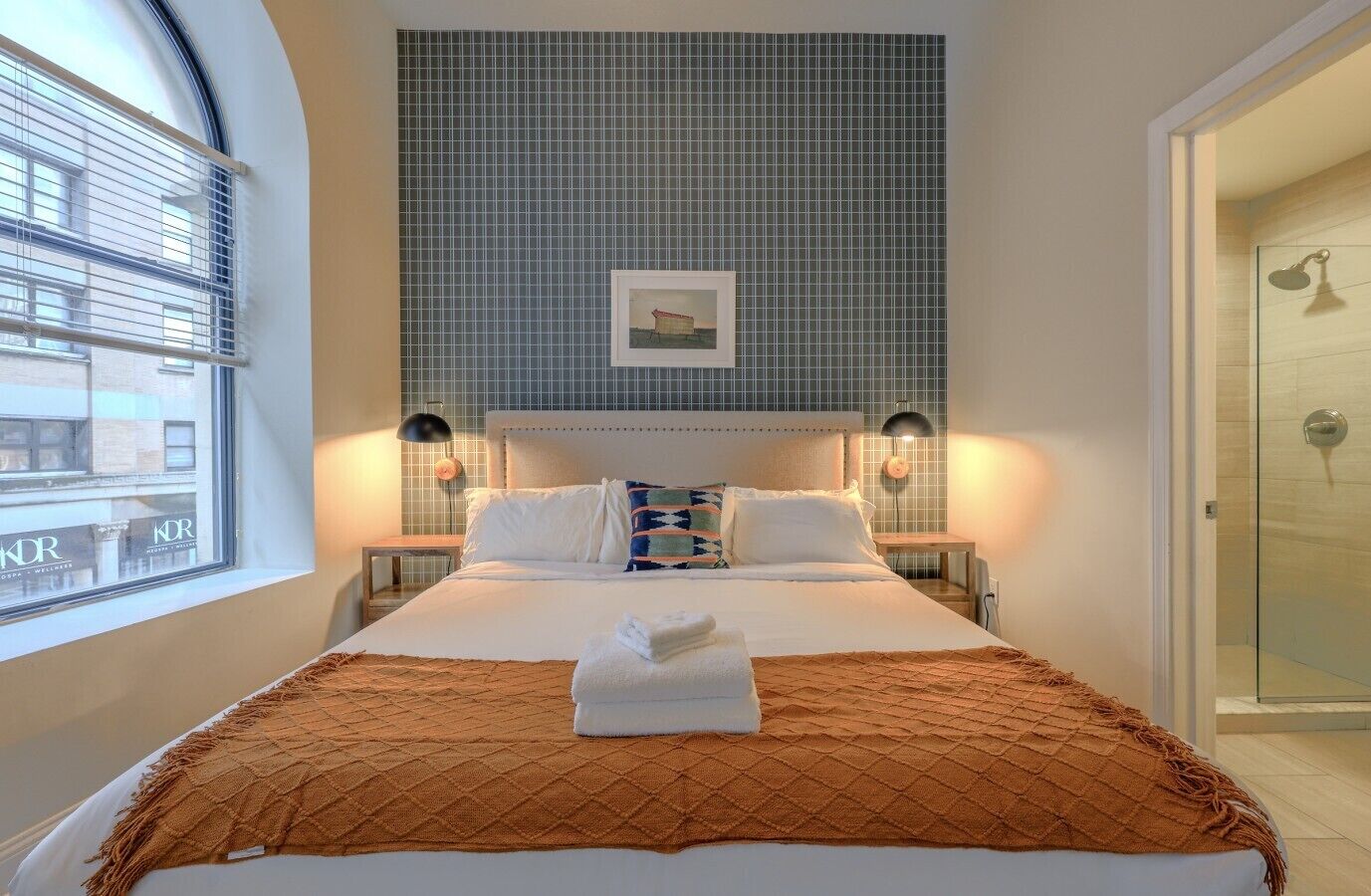 1 bedroom, desk, iron/ironing board, WiFi