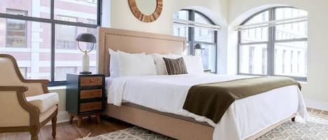 Bureau, fer et planche Ă repasser, Wi-Fi, draps fournis