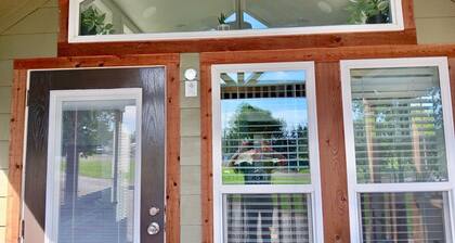 Discover The Green Room in Farmersville, Texas! Tiny home getaway.