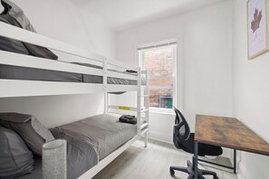 2 bedrooms, free WiFi - 221 · New Build Open 2 Bedroom Unit (Windsor)