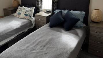 2 bedrooms, iron/ironing board, free WiFi, bed sheets