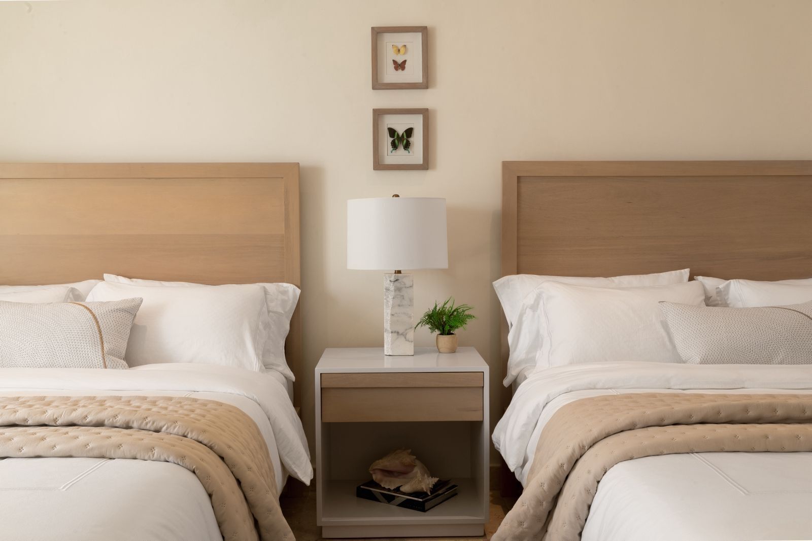 Desk, iron/ironing board, free WiFi