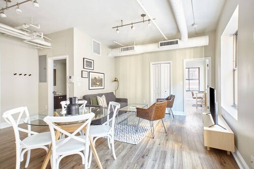 FIDI 2br | Keyless Entry | Fully Furnished