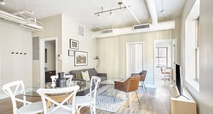 FIDI 2br | Keyless Entry | Fully Furnished