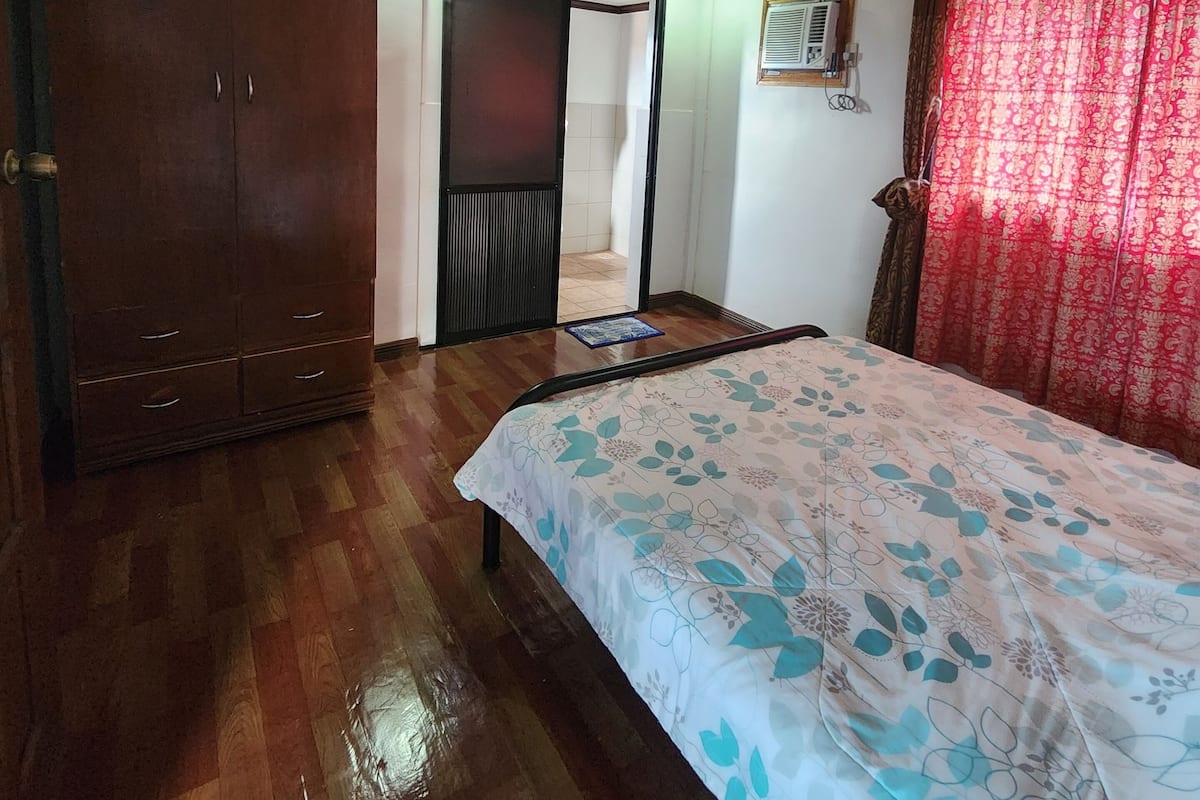 Ático familiar, no fumadores, vistas al mar | Wifi gratis