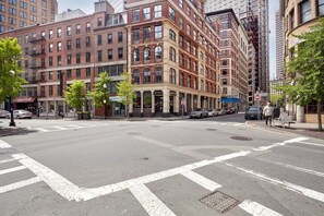 Exterior - Comfy Financial District 1br | Keyless Entry (Boston)