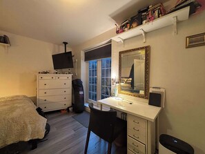 1 habitación, internet y ropa de cama 