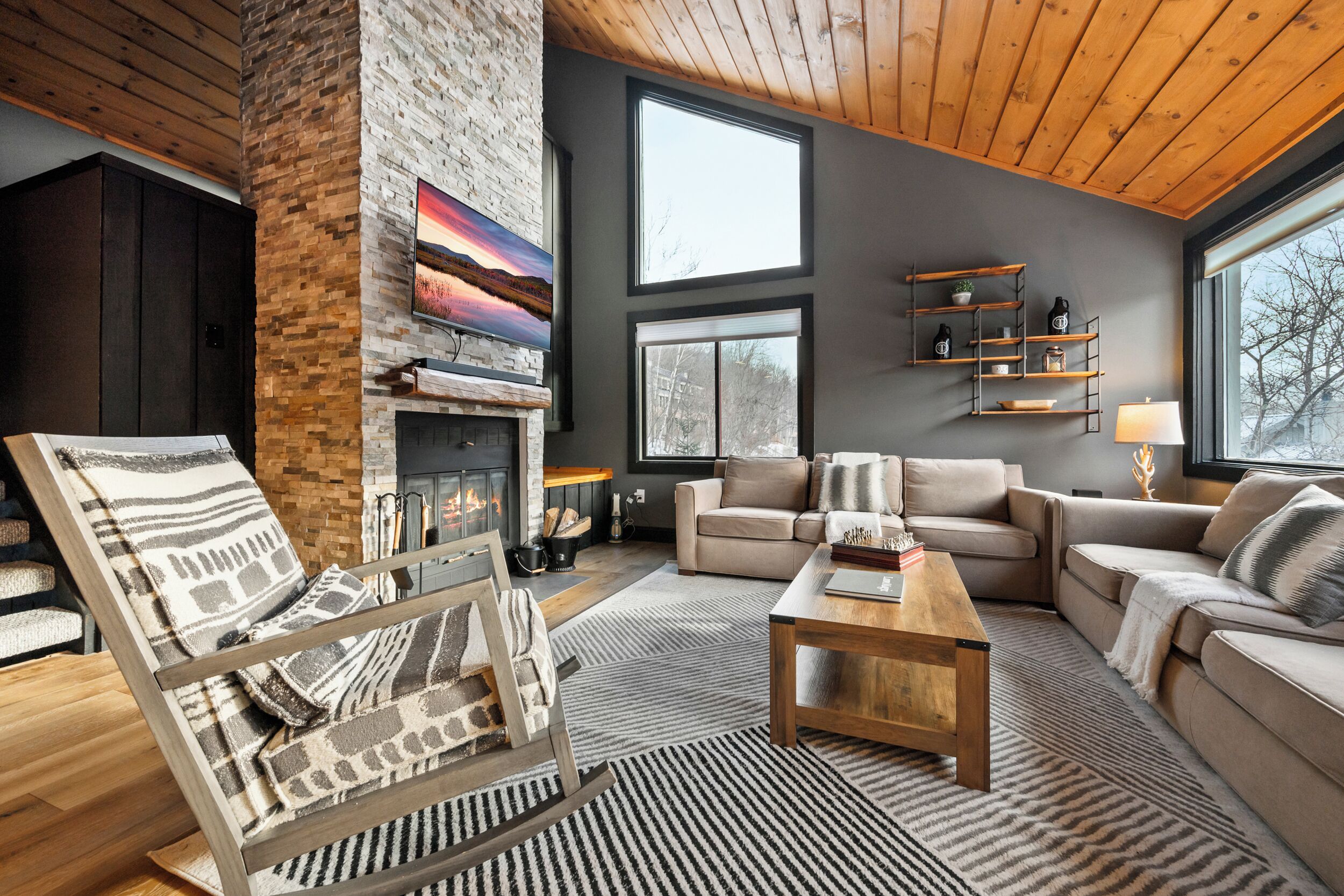 Älytelevisio, takka, videopelejä