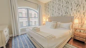 2 bedrooms, desk, iron/ironing board, WiFi