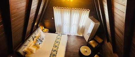 Doppelzimmer, Balkon, Meerblick | Laptopgeeigneter Arbeitsplatz, kostenloses WLAN