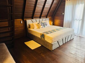 Double Room, Balcony, Sea View | Laptop workspace, free WiFi - Soluna cove cabana (Hikkaduwa)