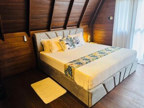 Herbergi með tvíbreiðu rúmi - svalir - sjávarsýn | Vinnuaðstaða fyrir fartölvur, ókeypis þráðlaus nettenging